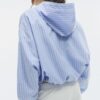 Einfache gestreifte Nylon-Kapuzenjacke Einfache gestreifte Nylon-Kapuzenjacke