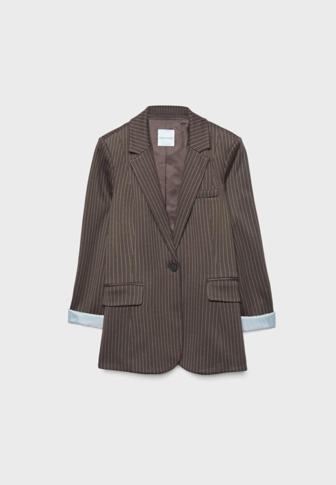 Einfacher gestreifter Blazer aus Basics