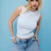 Einfaches ärmelloses T-Shirt aus der Basics-Kollektion Einfaches ärmelloses T-Shirt aus der Basics-Kollektion