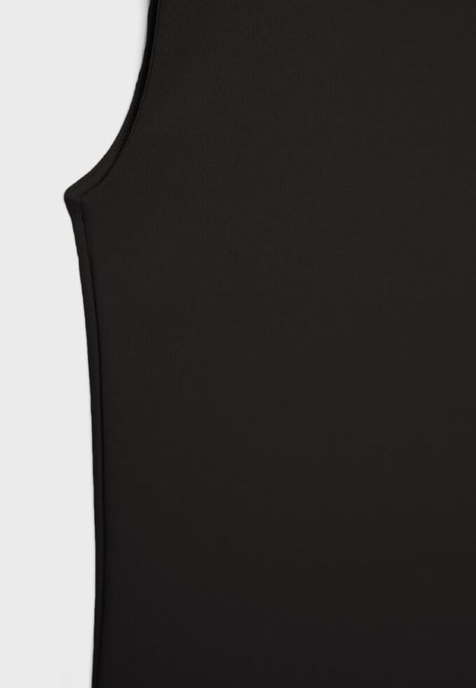 Einfaches ärmelloses T-Shirt aus der Basics-Kollektion Einfaches ärmelloses T-Shirt aus der Basics-Kollektion
