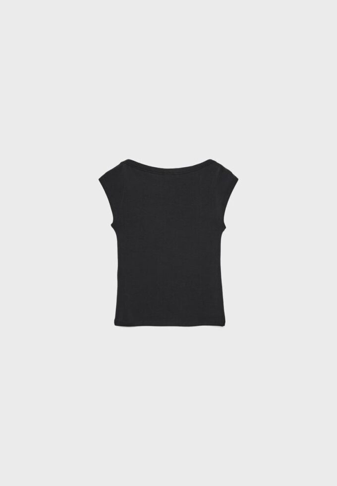 Einfaches T-Shirt mit U-Boot-Ausschnitt