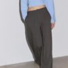 Elegante Baggy-Hose mit Nahtdetails Elegante Baggy-Hose mit Nahtdetails