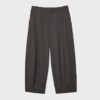 Elegante Baggy-Hose mit Nahtdetails Elegante Baggy-Hose mit Nahtdetails