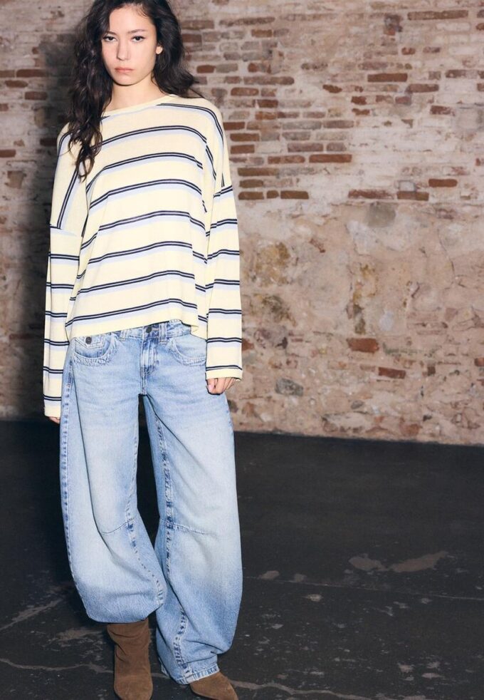 Feinstrick-Pullover mit Streifen Feinstrick-Pullover mit Streifen