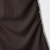 Figurbetontes kurzes Kleid mit Rüschen