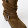 Flache Stiefeletten aus Leder mit Schnalle