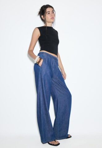 Fließende Denim-Hose mit Kordelzug