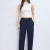Fließende, elegante Hose mit geradem Bein und Gürtel Fließende, elegante Hose mit geradem Bein und Gürtel