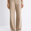 Fließende, elegante Hose mit geradem Bein und Gürtel Fließende, elegante Hose mit geradem Bein und Gürtel