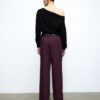 Fließende, elegante Hose mit geradem Bein und Gürtel Fließende, elegante Hose mit geradem Bein und Gürtel