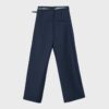 Fließende, elegante Hose mit geradem Bein und Gürtel Fließende, elegante Hose mit geradem Bein und Gürtel