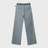 Fließende, elegante Hose mit geradem Bein und Gürtel Fließende, elegante Hose mit geradem Bein und Gürtel