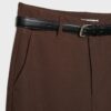 Fließende, elegante Hose mit geradem Bein und Gürtel Fließende, elegante Hose mit geradem Bein und Gürtel
