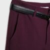 Fließende, elegante Hose mit geradem Bein und Gürtel Fließende, elegante Hose mit geradem Bein und Gürtel