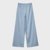 Fließende Hose mit Bügelfalte und Bindegürtel Fließende Hose mit Bügelfalte und Bindegürtel