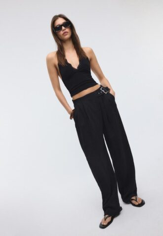 Fließende Hose mit Schnalle Fließende Hose mit Schnalle