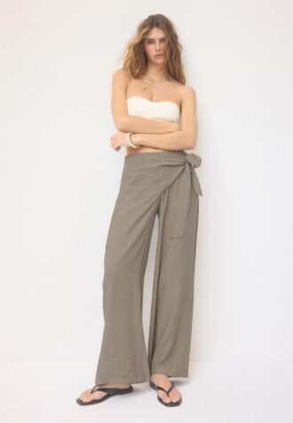 Fließende Sarong-Hose