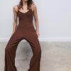 Fließender Jumpsuit mit Trägern