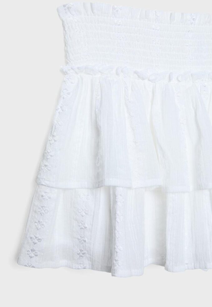Fließender Skort mit Rüschen Fließender Skort mit Rüschen