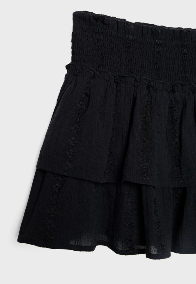 Fließender Skort mit Rüschen Fließender Skort mit Rüschen