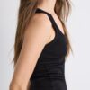 Geripptes T-Shirt mit Racerback