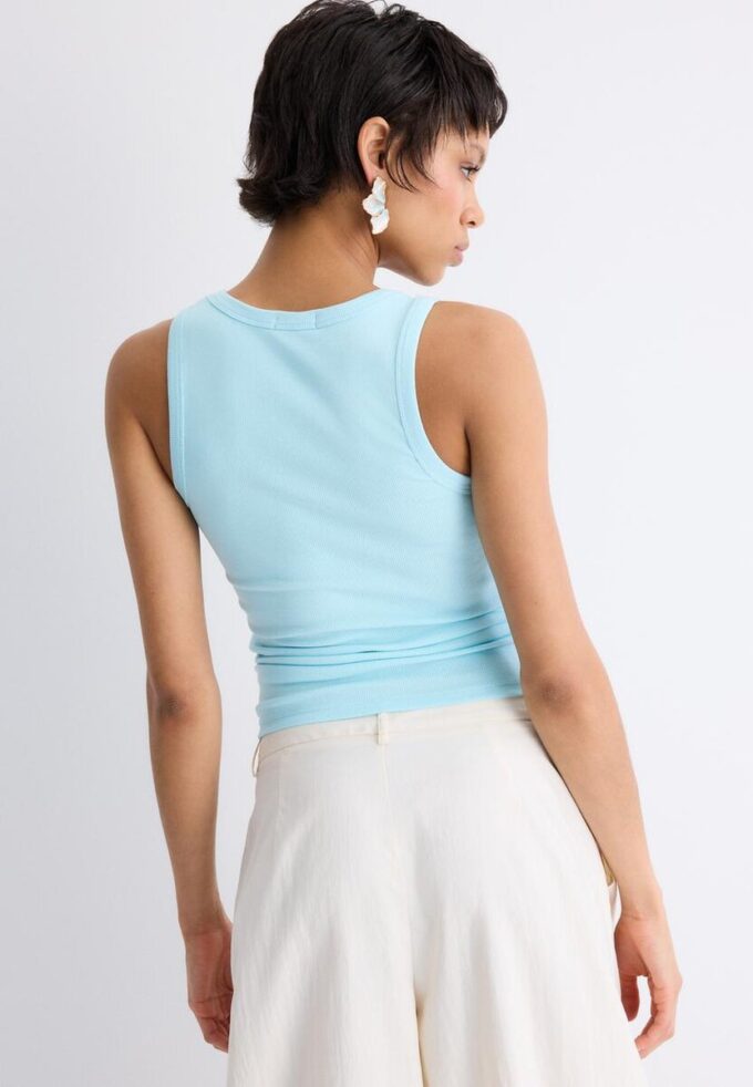Geripptes T-Shirt mit Racerback