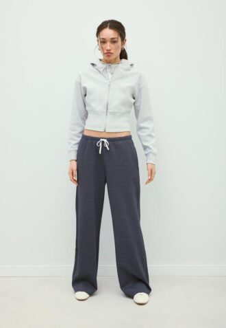 Gestreifte Jogginghose mit Wide Leg-Bein Gestreifte Jogginghose mit Wide Leg-Bein