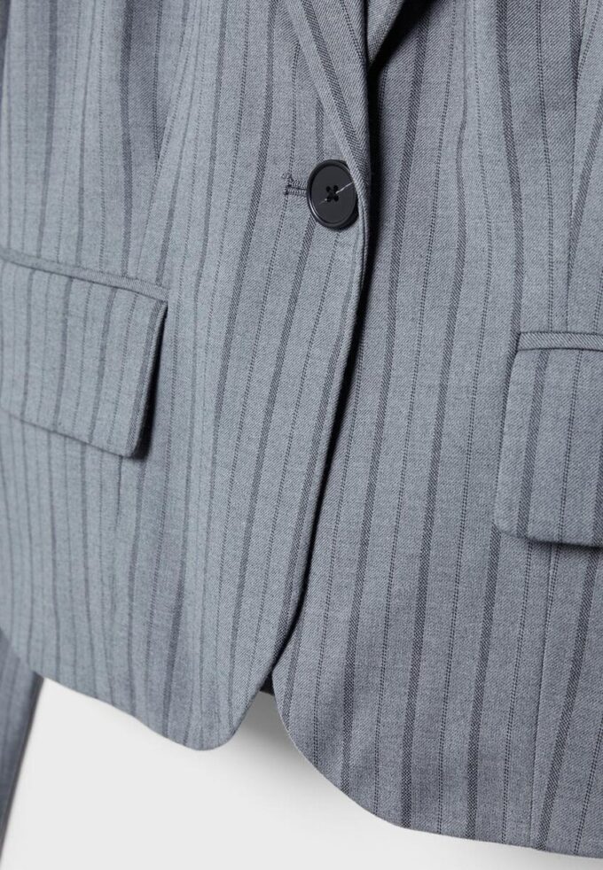 Gestreifter kurzer Blazer