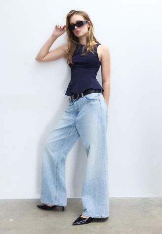 Gestreiftes, ärmelloses Peplum-Oberteil