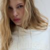 Hoodie mit Nieten und Stickerei Hoodie mit Nieten und Stickerei