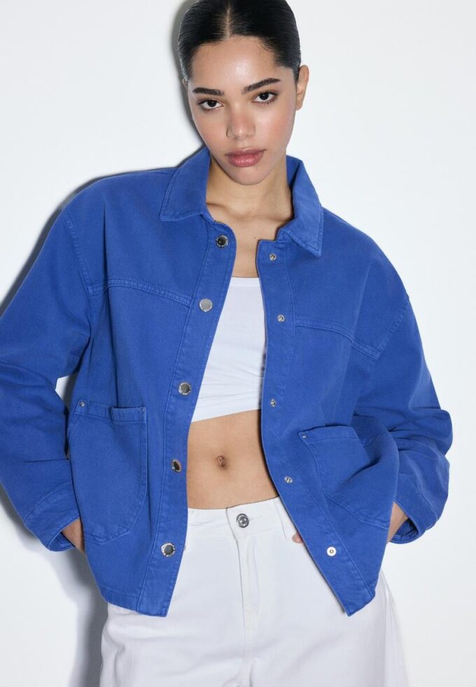 Jacke mit aufgesetzten Taschen Jacke mit aufgesetzten Taschen
