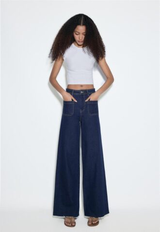 Jeans mit geradem Bein und Taschen