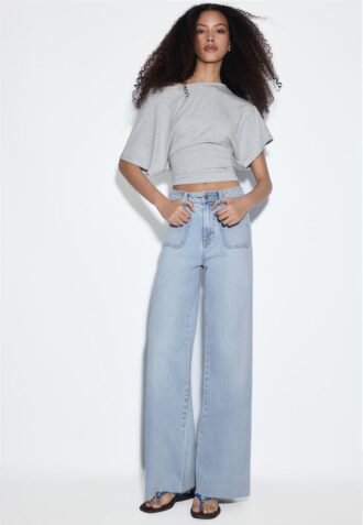 Jeans mit geradem Bein und Taschen