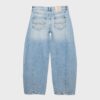 Jeans mit niedriger Leibhöhe und ausgestellten Beinen Jeans mit niedriger Leibhöhe und ausgestellten Beinen