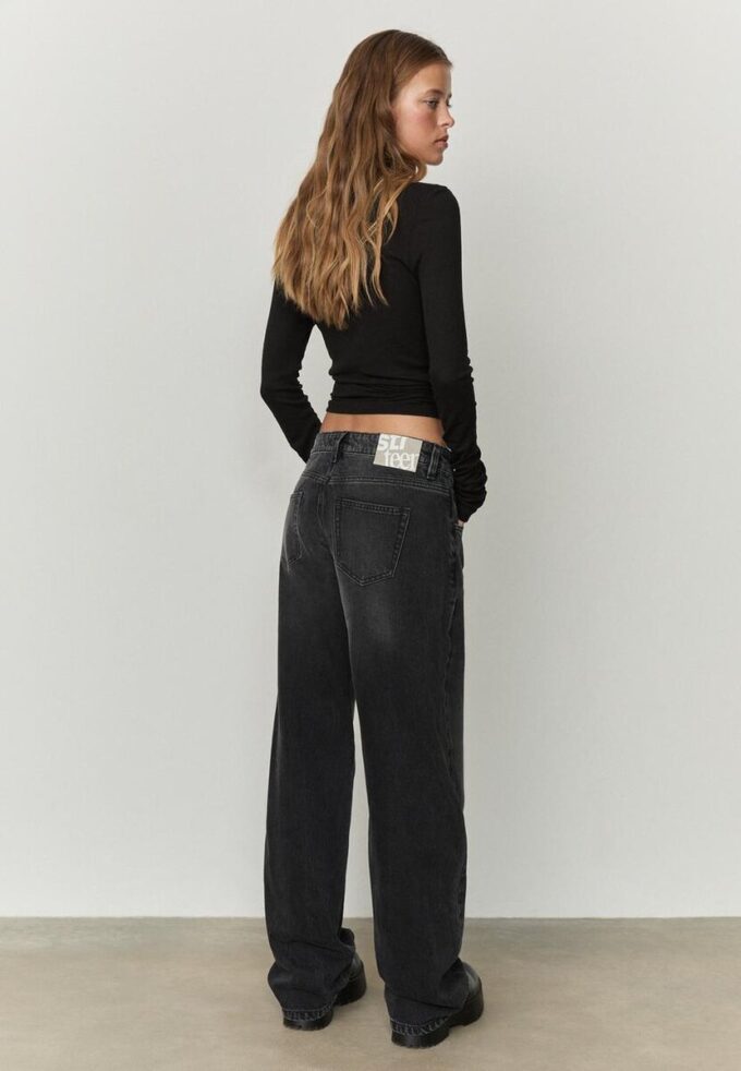 Jeans mit niedriger Leibhöhe und Wide Leg-Bein Jeans mit niedriger Leibhöhe und Wide Leg-Bein