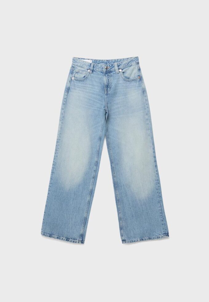 Jeans mit niedriger Leibhöhe und Wide Leg mit Stern-Detail Jeans mit niedriger Leibhöhe und Wide Leg mit Stern-Detail