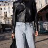 Jeans mit niedriger Leibhöhe und Wide Leg mit Strasssteinen Jeans mit niedriger Leibhöhe und Wide Leg mit Strasssteinen