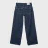 Jeans mit niedriger Leibhöhe und zwei Knöpfen Jeans mit niedriger Leibhöhe und zwei Knöpfen