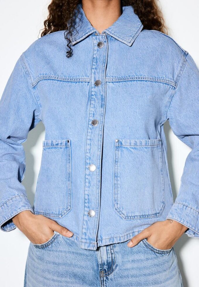 Jeansjacke mit Taschen Jeansjacke mit Taschen