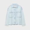 Kurzes Denim-Overshirt mit Nieten Kurzes Denim-Overshirt mit Nieten