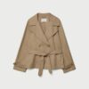 Kurzes, fließendes Trenchcoat mit Gürtel Kurzes, fließendes Trenchcoat mit Gürtel