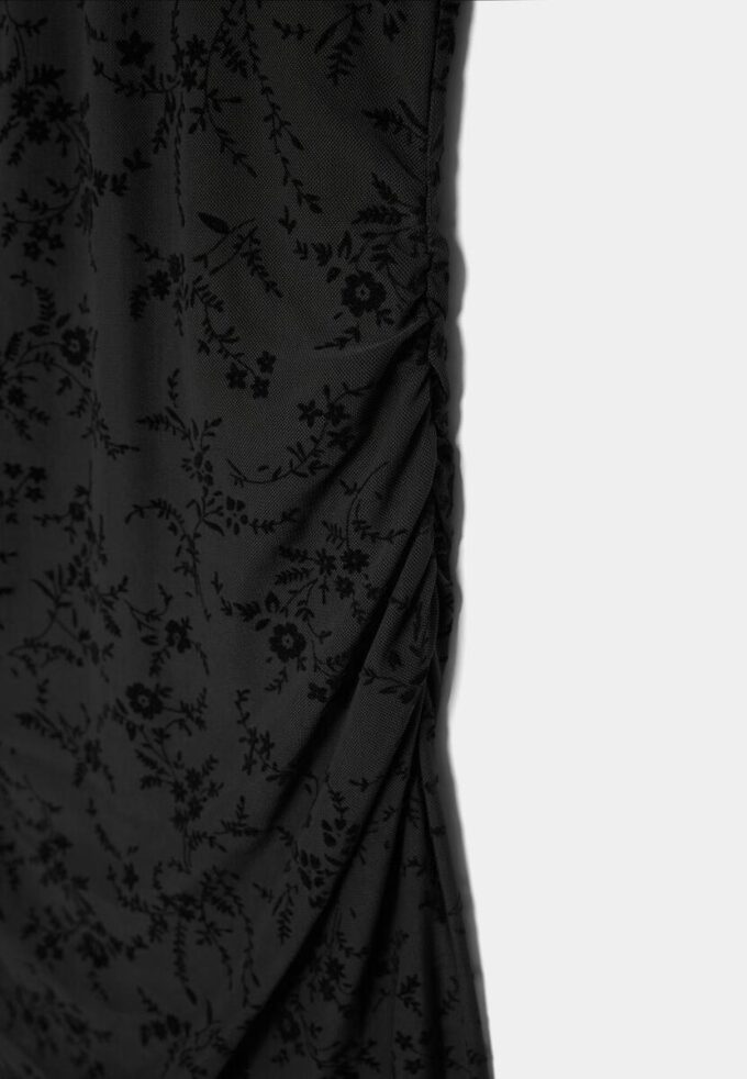 Kurzes Kleid im Qipao-Stil Kurzes Kleid im Qipao-Stil