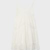 Kurzes Kleid mit Spitzendetails Kurzes Kleid mit Spitzendetails