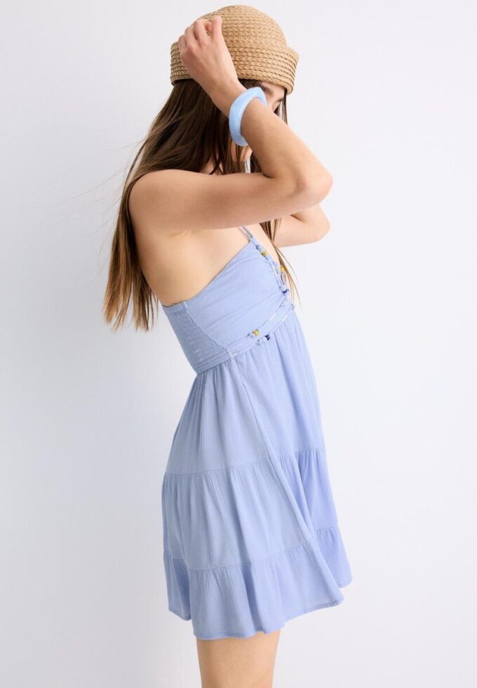 Kurzes Perlenkleid Kurzes Perlenkleid