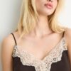 Kurzes rustikales Spitzenkleid