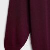 Kurzes Strickkleid mit U-Boot-Ausschnitt Kurzes Strickkleid mit U-Boot-Ausschnitt