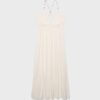 Langes Crêpe-Kleid mit Perlenverzierten Trägern Langes Crêpe-Kleid mit Perlenverzierten Trägern