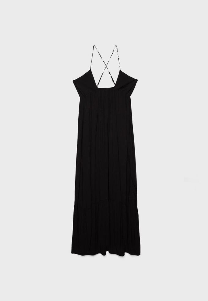 Langes Crêpe-Kleid mit Perlenverzierten Trägern Langes Crêpe-Kleid mit Perlenverzierten Trägern