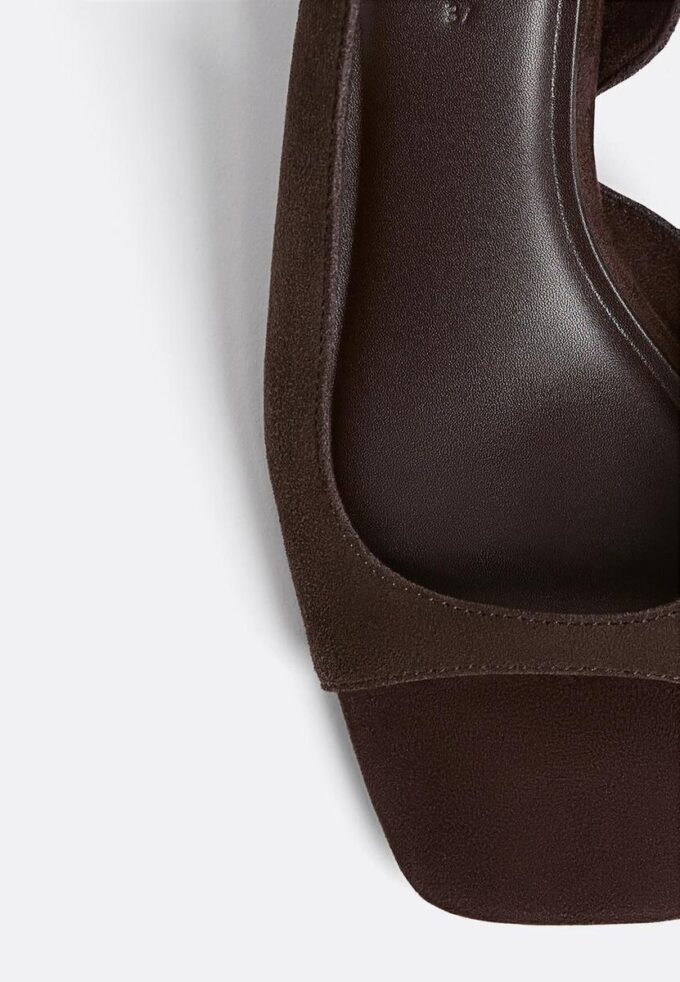 Leder-Sandaletten mit hohem Absatz