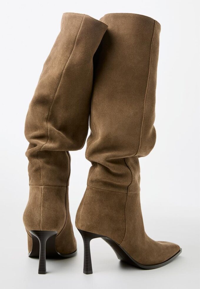 Leder-Stiefel mit Slouchy-Stiletto-Absatz
